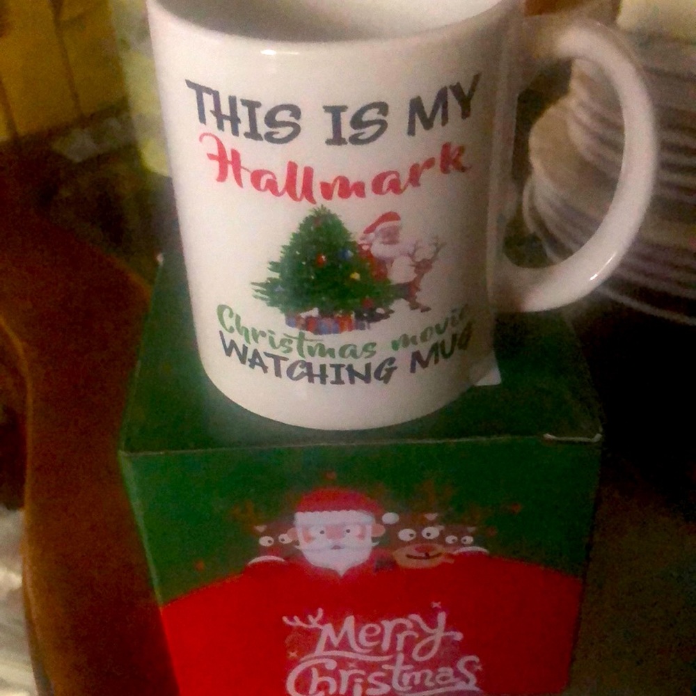 HALLMARK CHRISTMAS MOVIE WATCHING MUG - 11 oz
